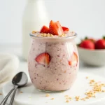 strawberry overnight oats