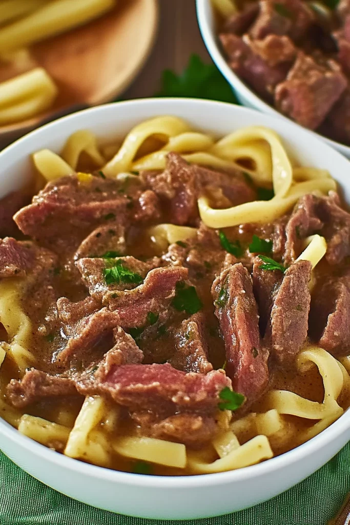 Slow Cooker Beef and Noodles